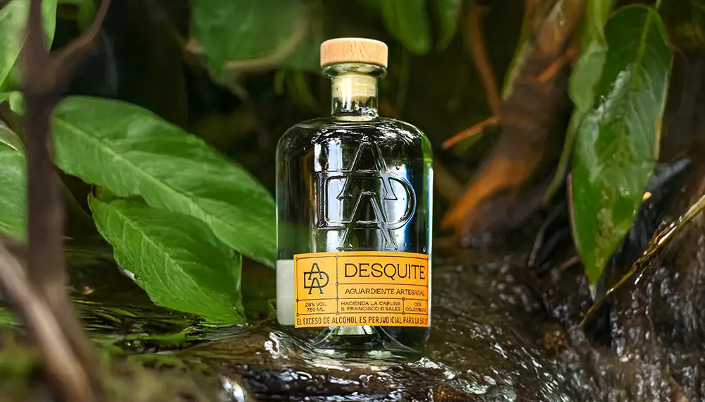 Desquite-Artesanal-Artisanal-Authentic-Colombian-Aguardiente-m